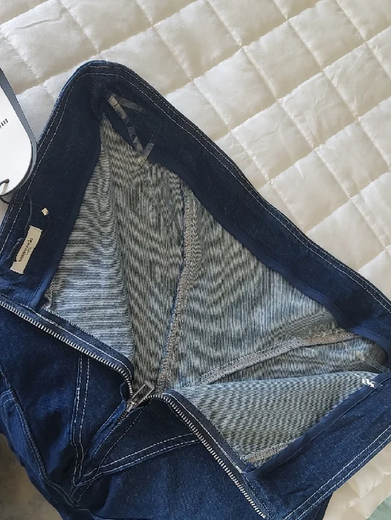 Mistress Rocks - Picture 4 of 4